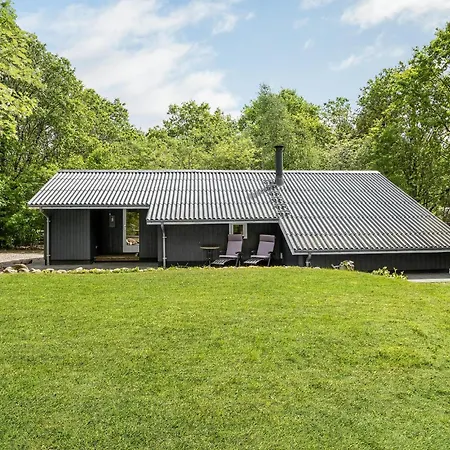 3 Bedroom Stunning In *