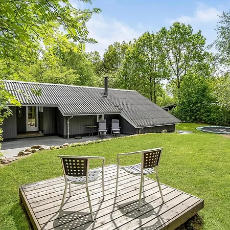 3 Bedroom Stunning In 펜션